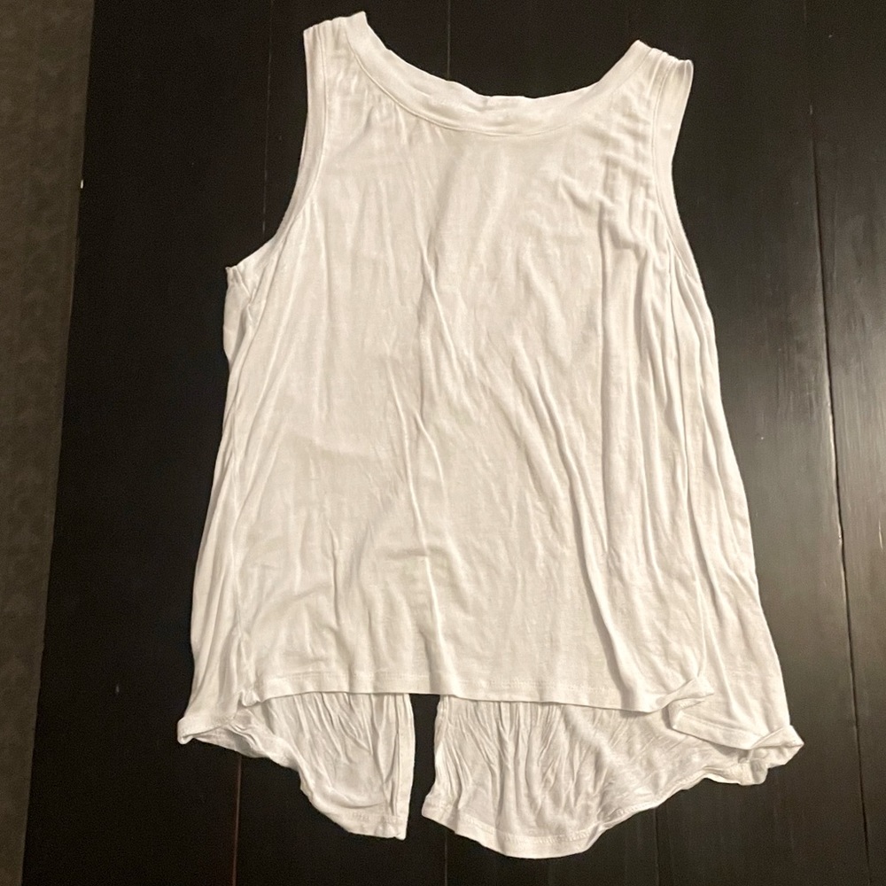 Back Slit Basic White Tank